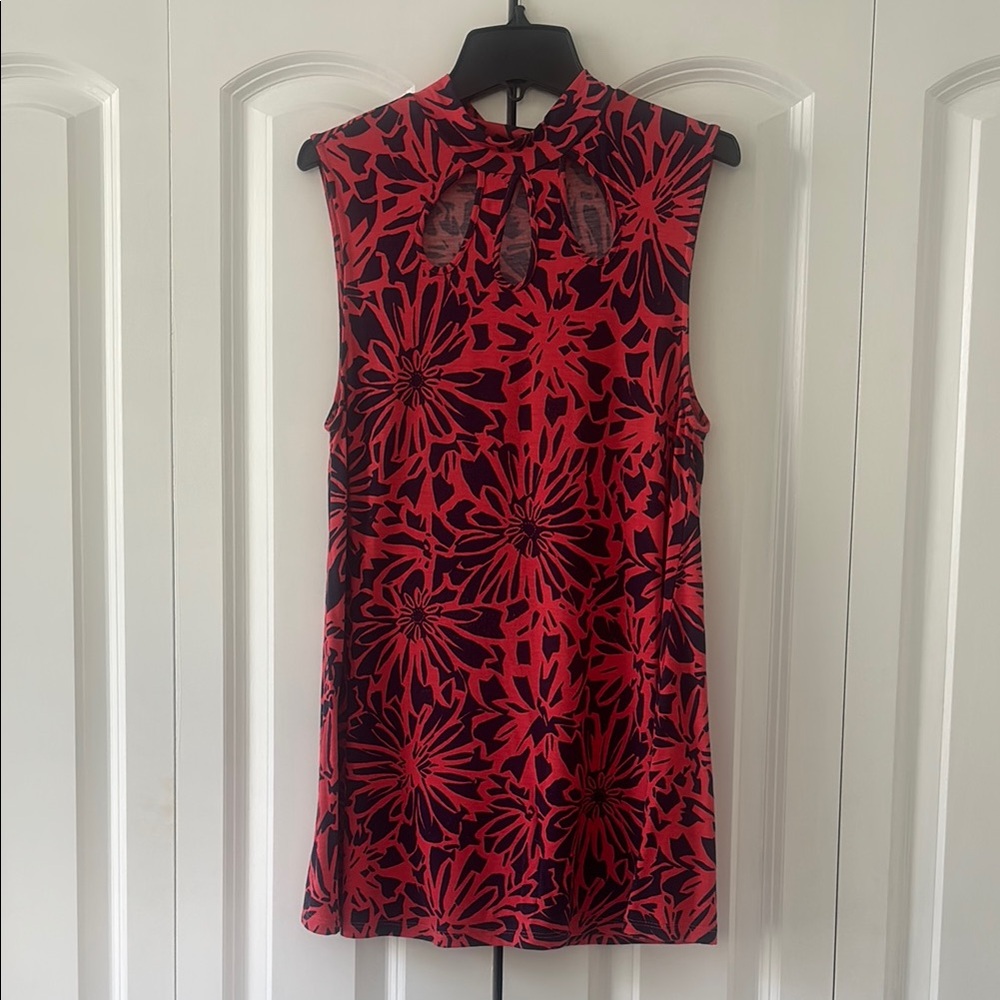 🌸3/$15 Modcloth Tear Drop Cut Out Floral Sleeveless Top